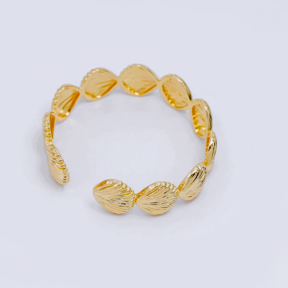 Shelly Bracelet