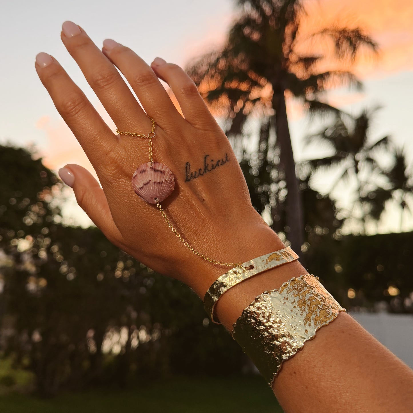 Moody Hand Chain