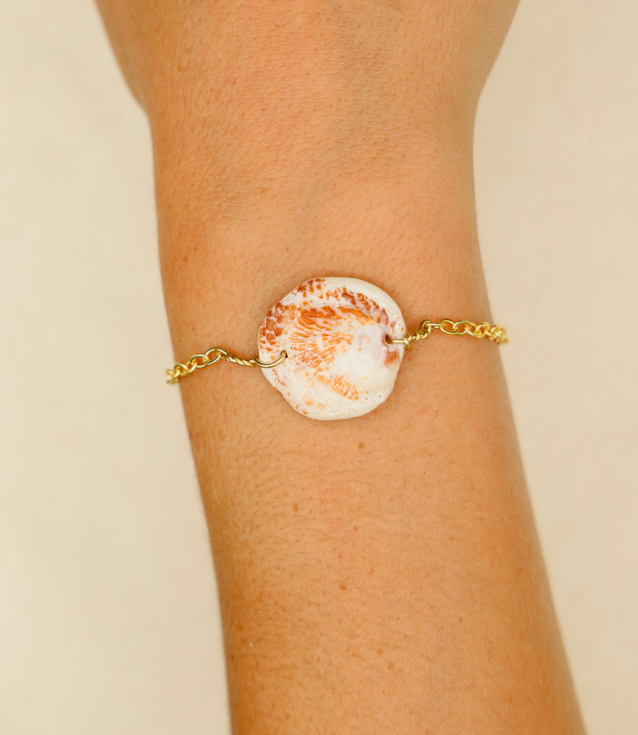 Sunset Shell Bracelet