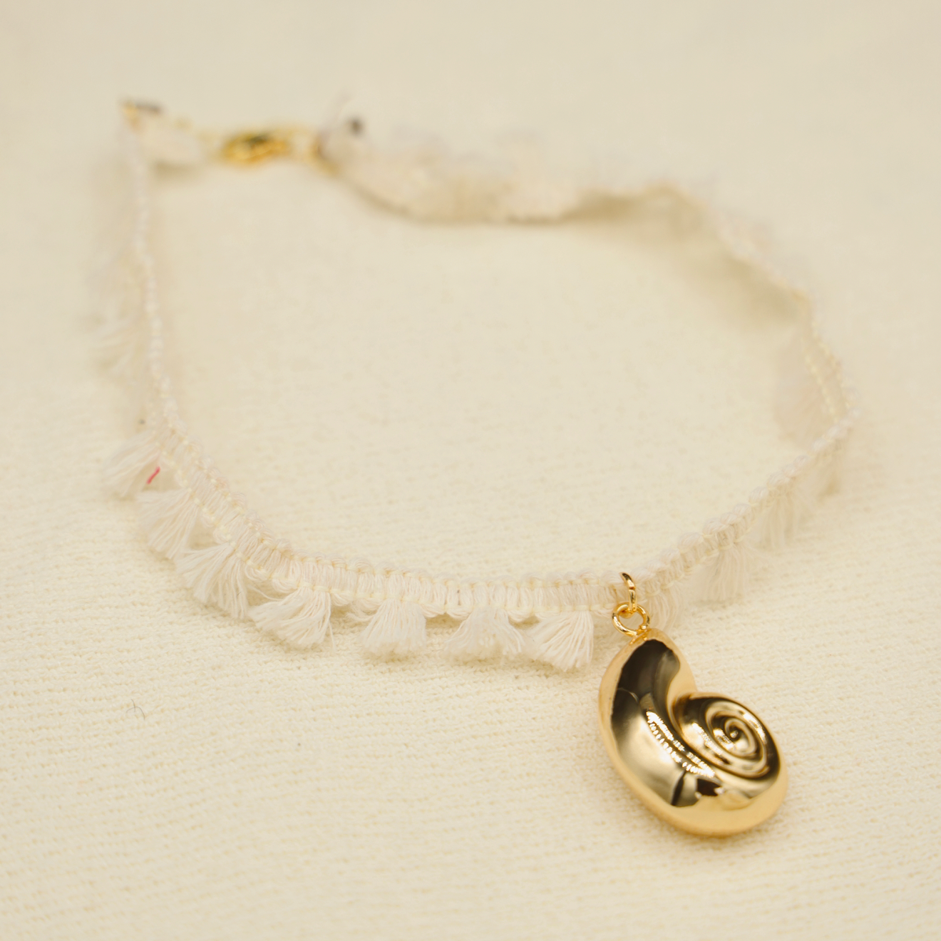 Ellie Choker