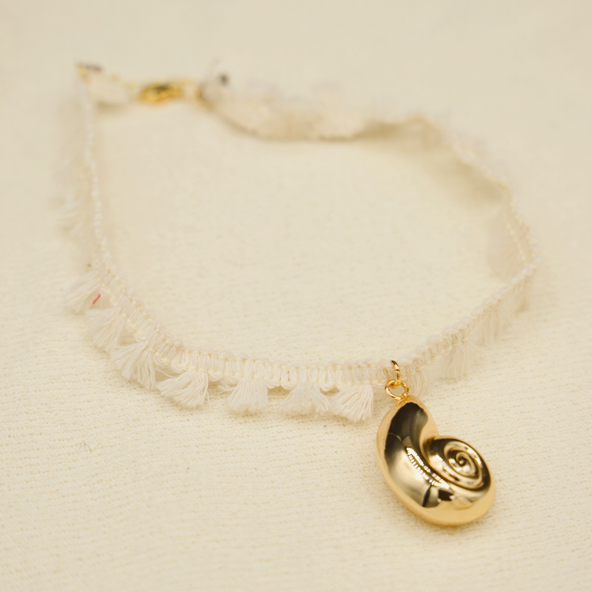 Ellie Choker